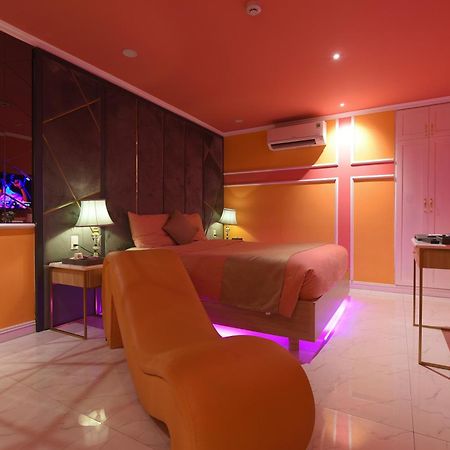 מלון דה נאנג Chiic House 1 - Khach San Tinh Yeu מראה חיצוני תמונה